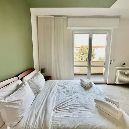 Apartment Cost An Business House And Free Park By Revenue House
